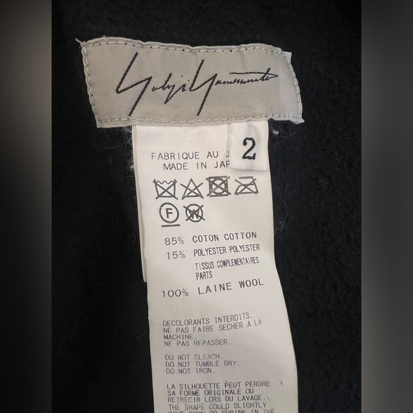 Yohji Yamamoto deconstructed asymmetric coat - Picture 9 of 9